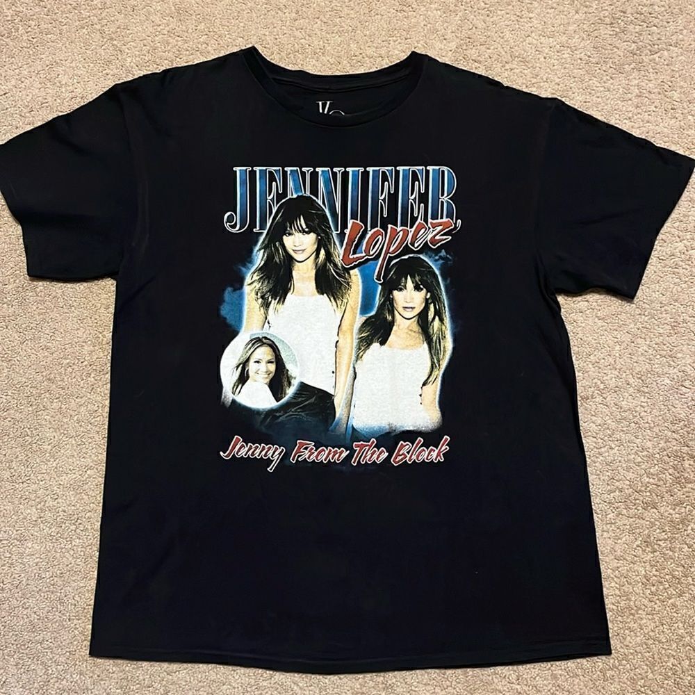 JENNIFER LOPEZ SIZE LARGE T-Shirt